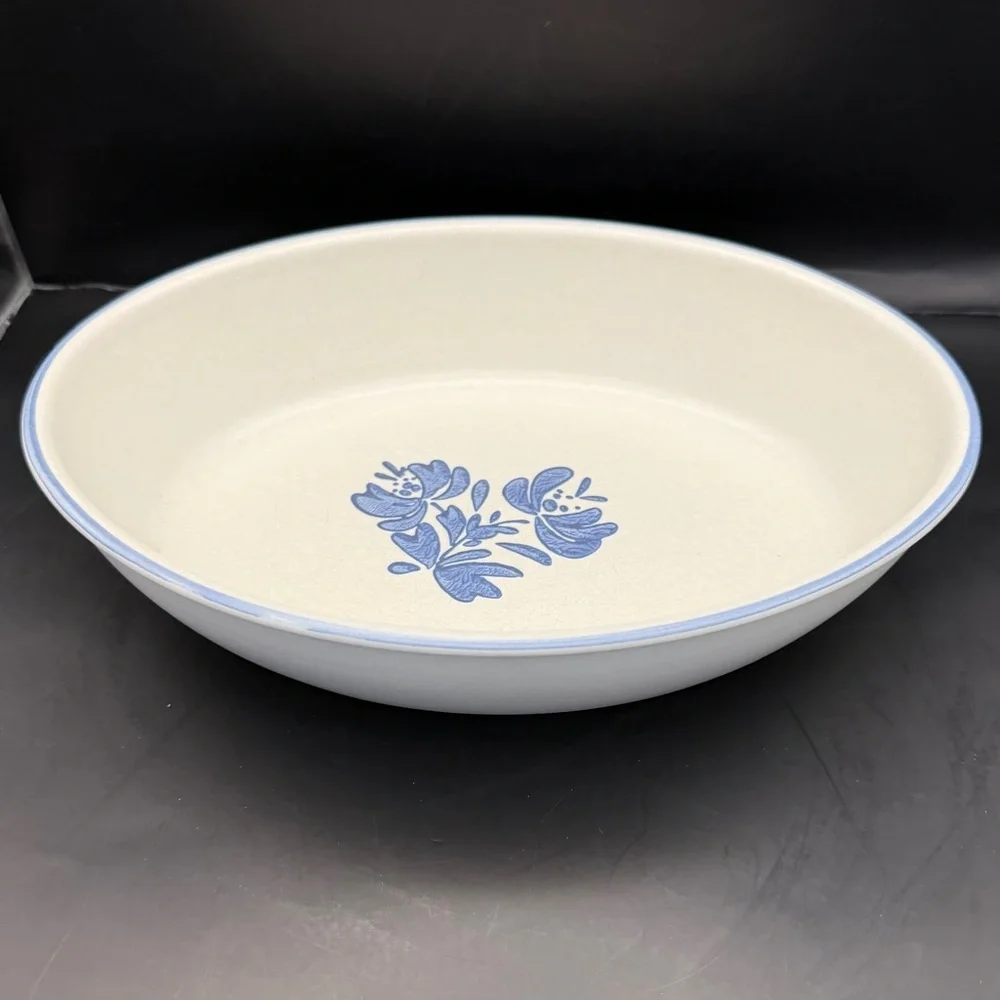 Pfaltzgraff Folk Art Oval Vegetable Serving Bowl Blue Floral Tan Stoneware 10